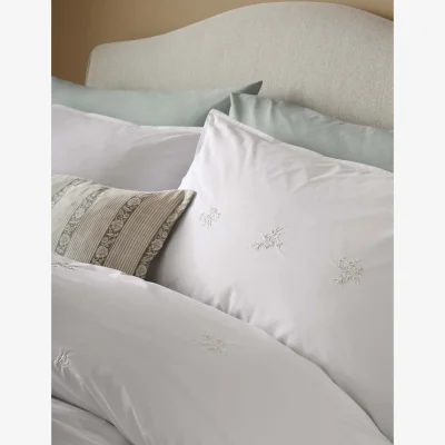 Marks & Spencer Laura Ashley Set of 2 Keeleigh Posy Pure Cotton Pillowcases White
