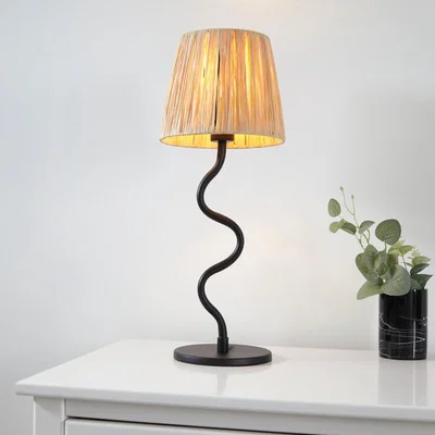 Knees Wriggle Table Lamp
