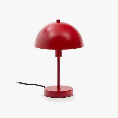 Kave Home Oronja metal table lamp in a red painted finish.