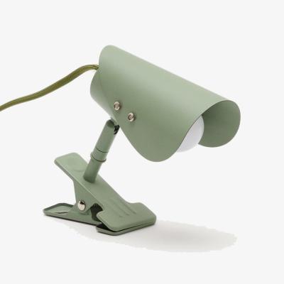 Kave Home Jula small lamp with clamp in green metal
