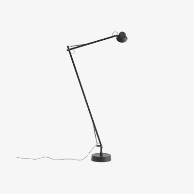 Made in Design Dedicate LED Floor lamp metal black / Orientable - Muuto
