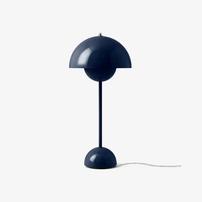 Nordic Nest &Tradition FlowerPot VP3 table lamp Steel blue