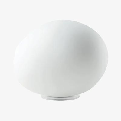 Nordic Nest Foscarini Gregg midi table lamp White LED