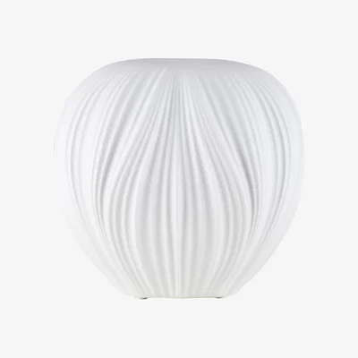 Nordic Nest Globen Lighting Milo table lamp White 21 cm