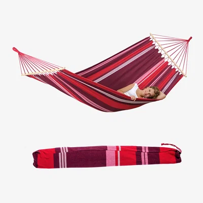 The Range Aruba Single Spreader Bar Weatherproof Garden Hammock With Bag - Red