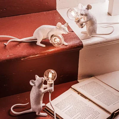 Graham & Green Mouse Lamp Lying 