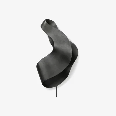 Nordic Nest Oyster wall lamp Black