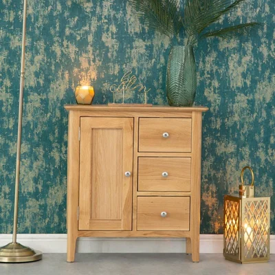 Chiltern Oak Furniture Bergen Oak Large Cupboard