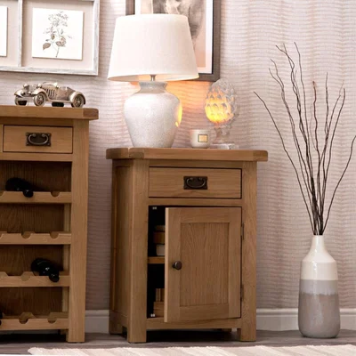 Chiltern Oak Furniture Winchester Oak Small Cupboard