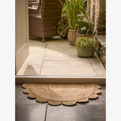 Cox and Cox Half Moon Scalloped Doormat