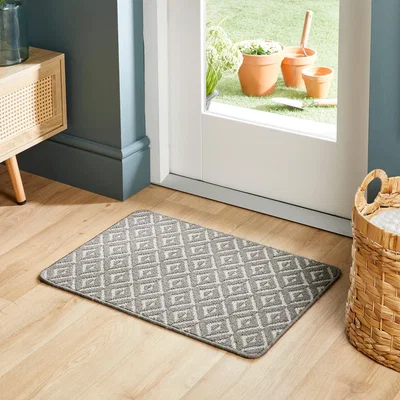 Dunelm Marvel Boucle Geometric Doormat Grey