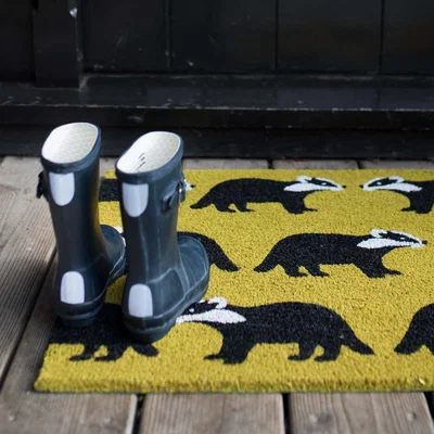 Graham & Green Kissing Badgers Doormat