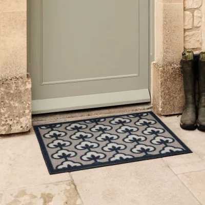 Hug Rug Retro Flower Neutral Outdoor Doormat