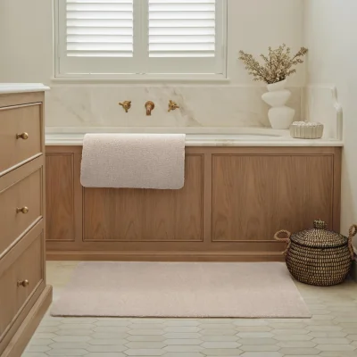 Hug Rug Sense Beige Bath Mat
