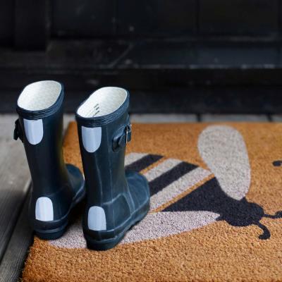 The Rug Seller Buzzy Bee Coir Doormat in Natural Black