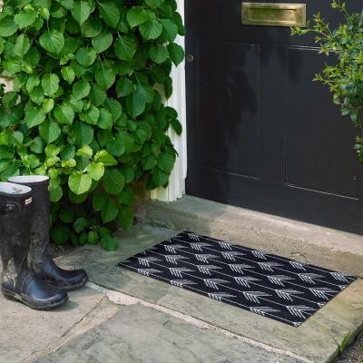 The Rug Seller Trendy Brush Arrows Geometric Doormat in Black White&nbsp;50x75cm