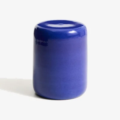 Kave Home Mesquida outdoor side table in ceramic with glazed blue finish Ø 35 cm