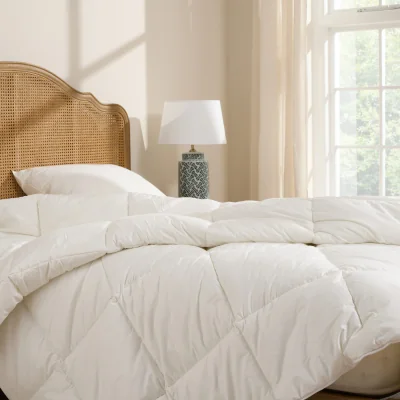 Feather & Black Soft as Down Deluxe Duvet, Single - 10.5 tog (Spring/Autumn warmth)