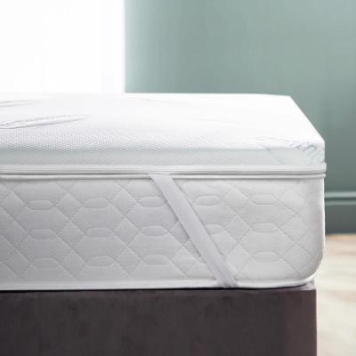 The Range Memory Foam Mattress Topper - White / Superking