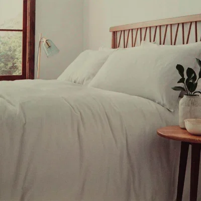 Amara Linea Flannel Fitted Sheet