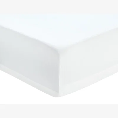 Habitat Habitat Easycare Plain White Fitted Sheet - Toddler