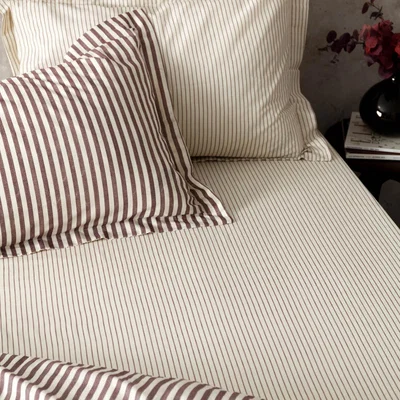 The Range Hebden Melange Stripe Fitted Sheet - Beetroot / Single