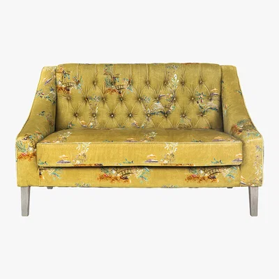 Amara MINDTHEGAP - Baron Tufted Sofa