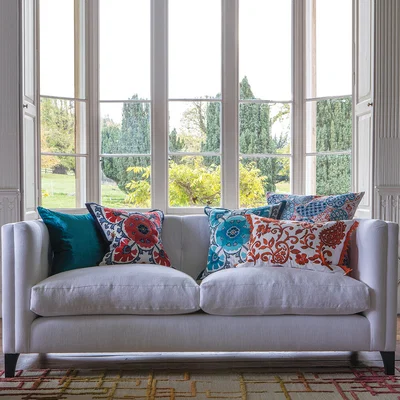Amara William Yeoward - Heronsford Sofa - Wicklow Chalk - 2 Seater