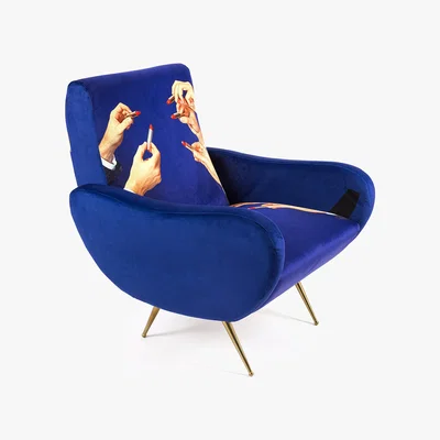Amara Seletti wears Toiletpaper - Upholstered Wooden Armchair - Lipsticks