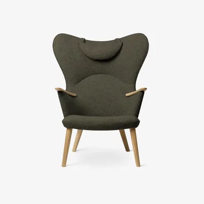 The Conran Shop CH78 Mama Bear Chair with Pillow in Fiord 961 & Oak