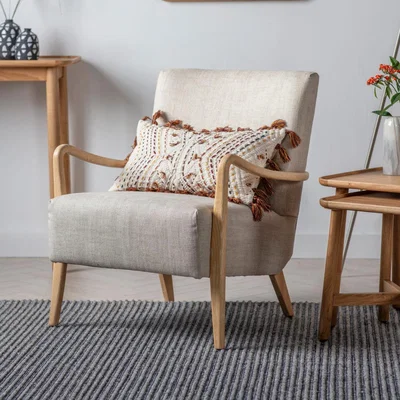 Knees Chattum Linen Armchair - Natural