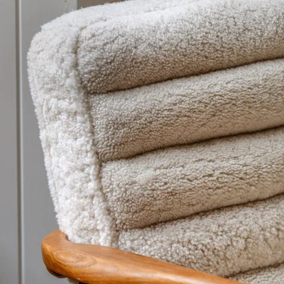 Knees Datsun Armchair - Cream Sheepskin