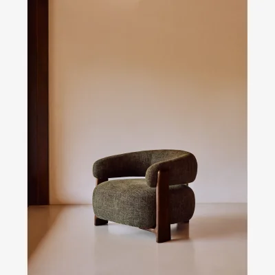Kave Home Granite fire-retardant armchair in green chenille and solid ash wood with walnut-coloured finish FSC 100%