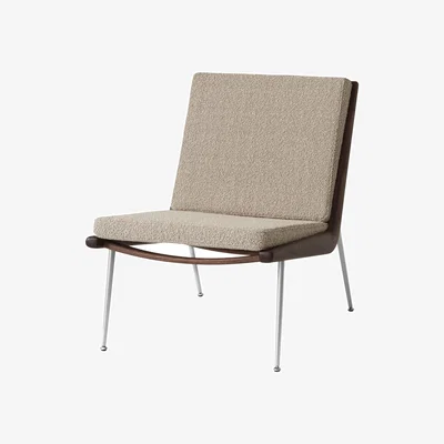 Made in Design Boomerang HM1 (1956) Padded armchair textile beige / Walnut - &tradition