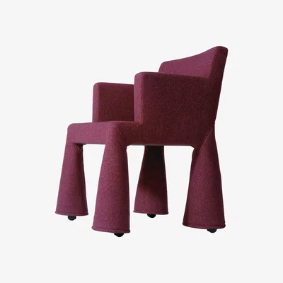 Made in Design V.I.P. Chair Armchair on casters by Moooi Pink