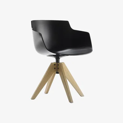 Made in Design Flow Slim Swivel armchair - Plastic shell & oak VN legs by MDF Italia Black/Natural wood