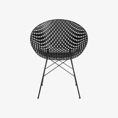 Made in Design Smatrik Armchair - / Plastic seat & metal legs by Kartell Black