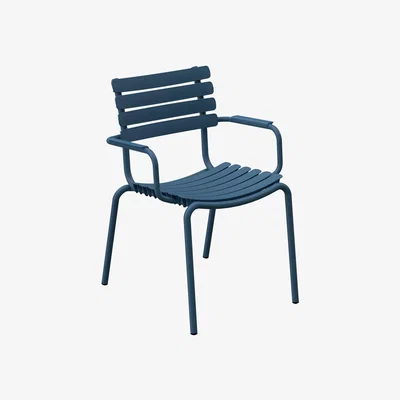 Made in Design ReCLIPS Stackable armchair - / Metal armrests - Recycled plastic by Houe Blue