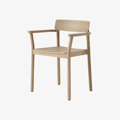 Made in Design Betty TK10 Stackable armchair natural wood - &tradition