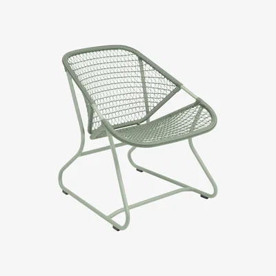 Made in Design Sixties Low armchair - / Flexible woven plastic seat by Fermob Green