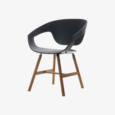 Made in Design Vad wood Armchair - Plastic & wood legs by Casamania Black