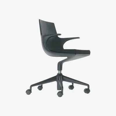 Made in Design Spoon Chair Armchair on casters by Kartell Black