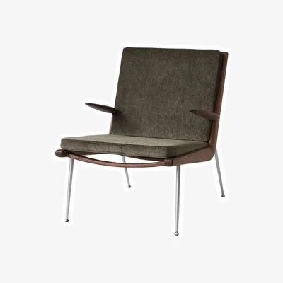 Made in Design Padded armchair Boomerang HM2 (1956) textile / With armrests - Walnut - &tradition