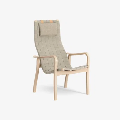 Nordic Nest Primo arm chair high with neck cushion laquered beech Natural