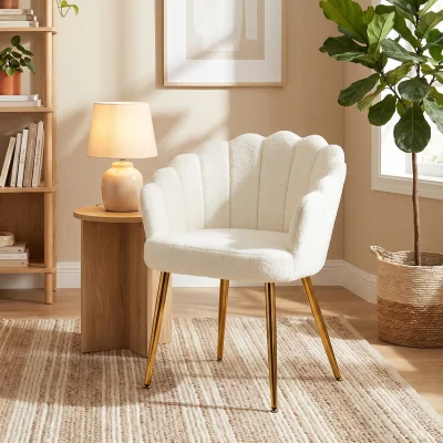 The Range HOMCOM Petal-Back Lounge Chair with Faux Lamb's Wool and Metal Legs - Cream
