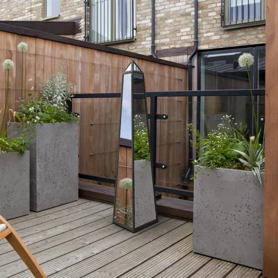 Dunelm Obelisk Mirrored Indoor Outdoor Ornament Black