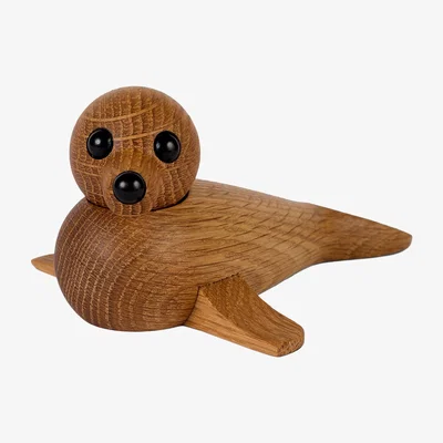 Nordic Nest Spring Copenhagen Baby seal decoration Oak
