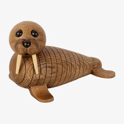 Nordic Nest Spring Copenhagen Wally walrus decoration Oak