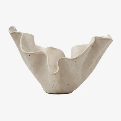 Nordic Nest Tinted Amnell sculpture Beige 29x18 cm