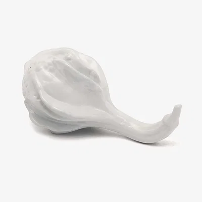 Olivia's Liang & Eimil Fugue I Ornament White